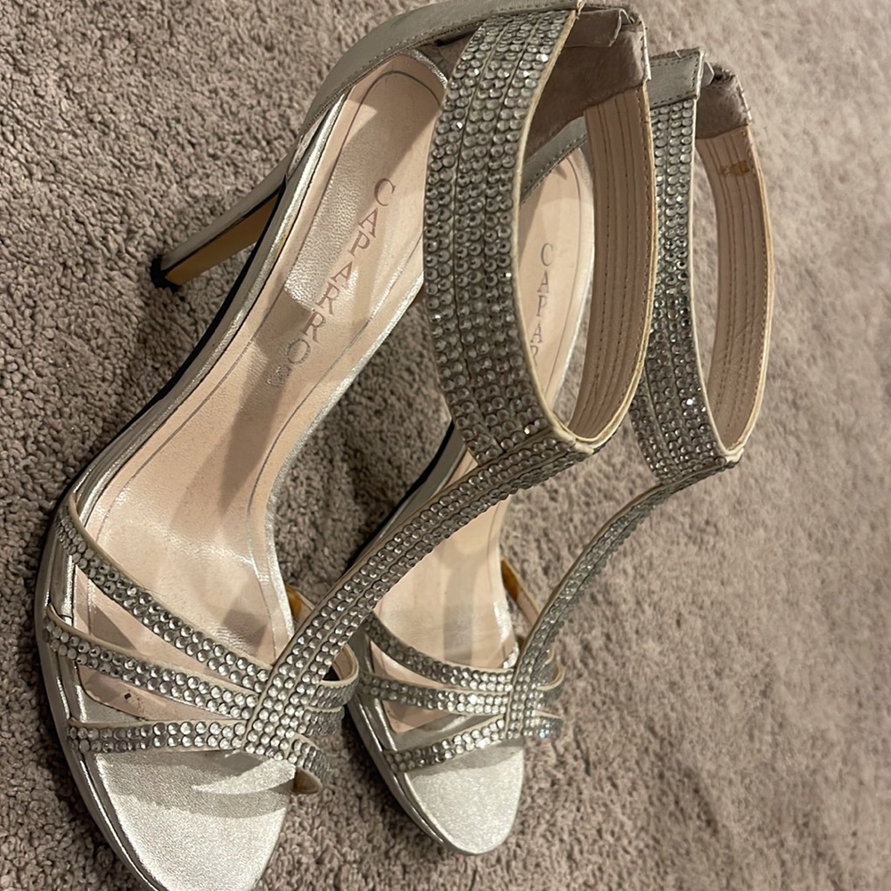Really cute shoes - Picture 5 of 5